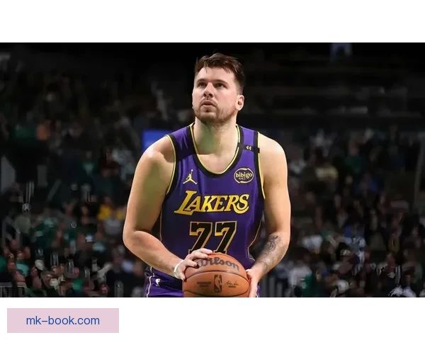 东契奇复出砍42分12助攻湖人力克骑士 里夫斯艾顿双双贡献精彩表现 东契奇复出砍42分12助攻湖人力克骑士 里夫斯艾顿双双贡献精彩表现