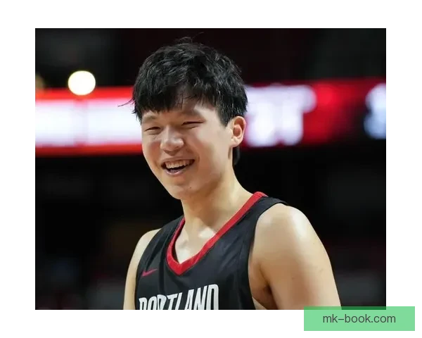 开拓者从混音队召回杨瀚森担任球队新赛季中锋位置